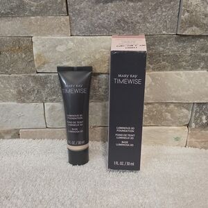 Mary Kay Time Wise Ivory C100 Luminous